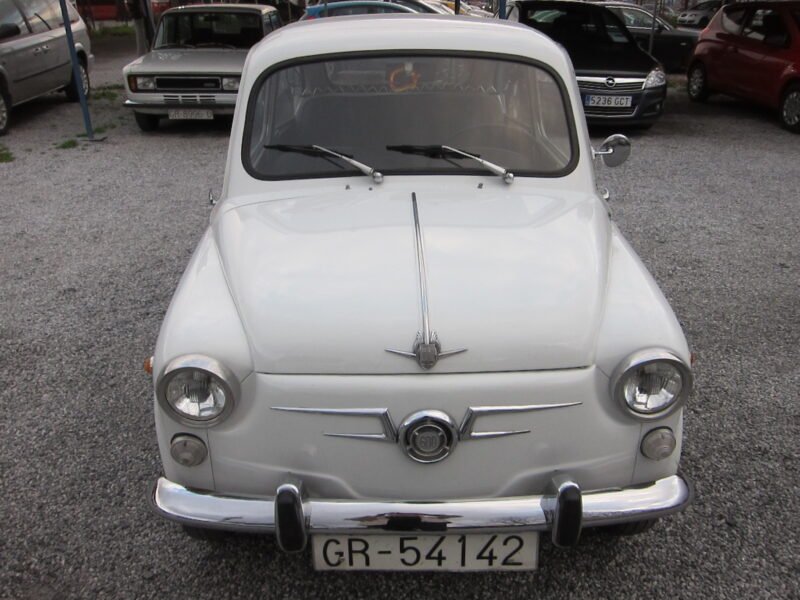 SEAT 600D SEAT 600D