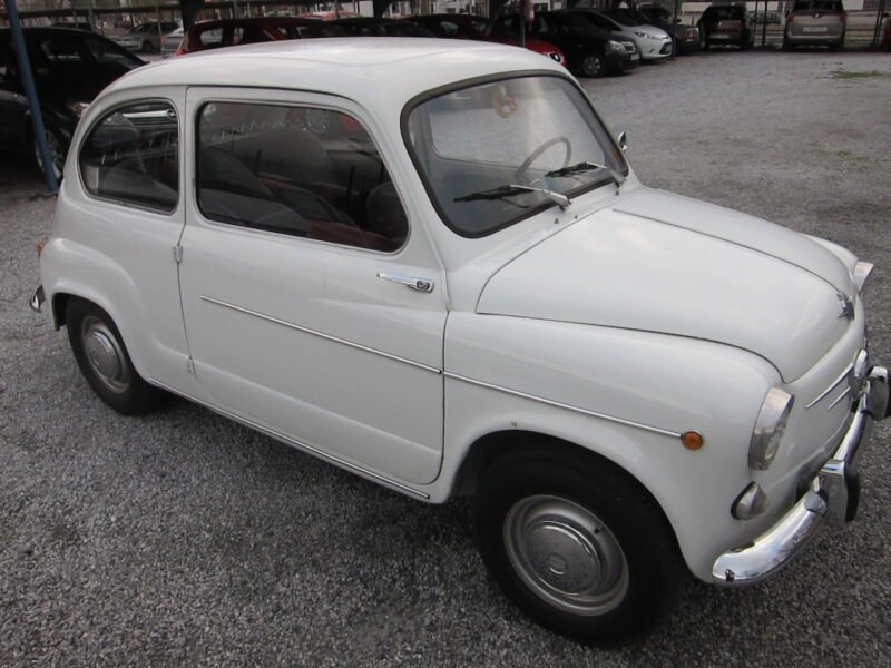 SEAT 600D SEAT 600D