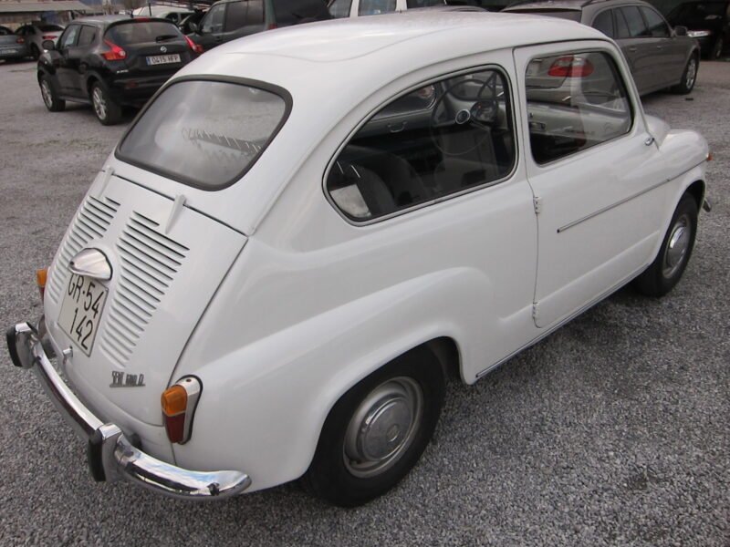 SEAT 600D SEAT 600D