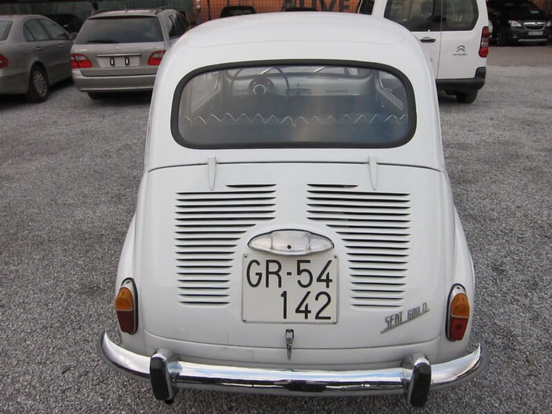 SEAT 600D SEAT 600D