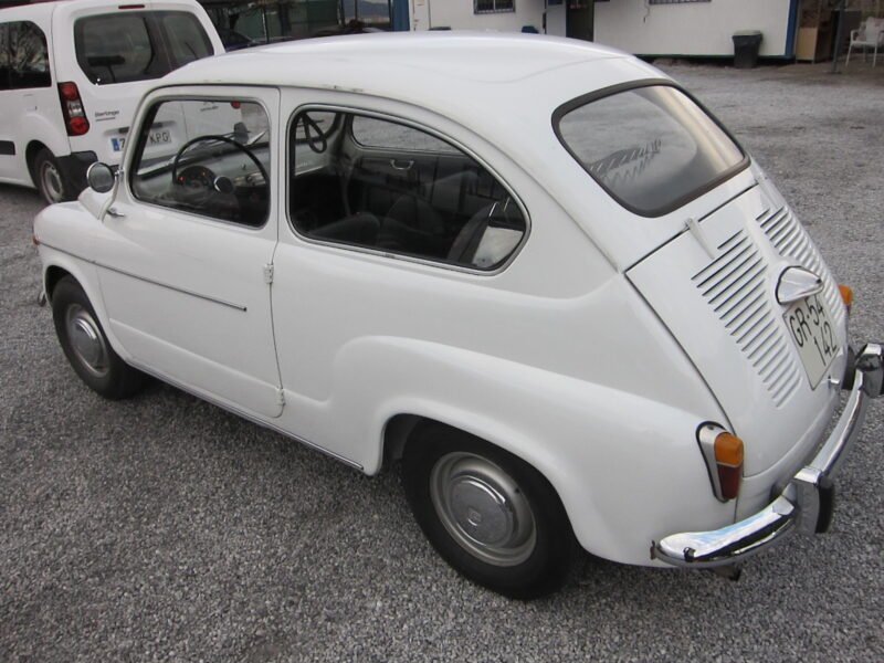 SEAT 600D SEAT 600D