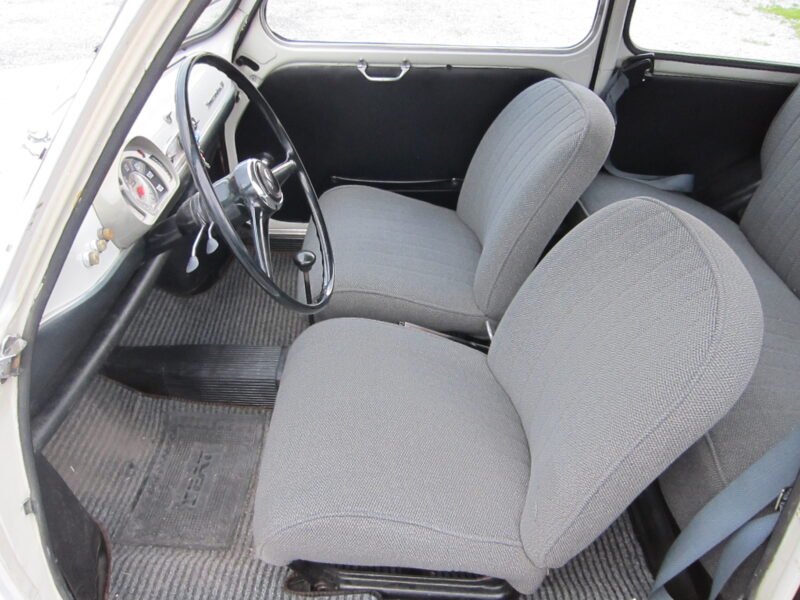 SEAT 600D SEAT 600D