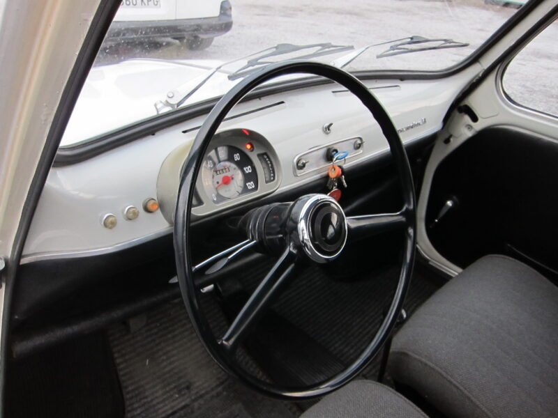 SEAT 600D SEAT 600D