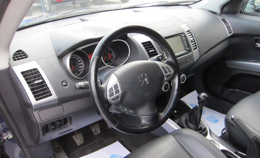 PEUGEOT 4007 2.2 D SPORT