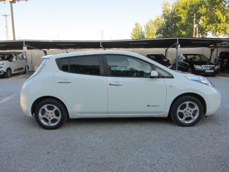 NISSAN LEAF 30KW