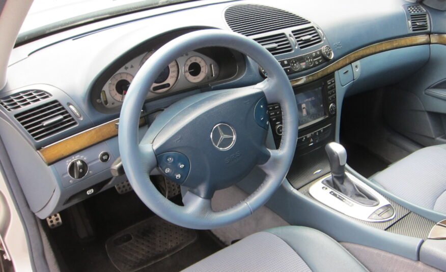 MERCEDES-BENZ E 320 AVANTGARDE