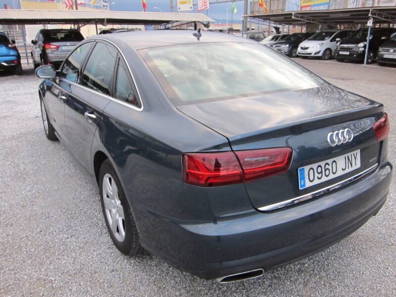 AUDI A6 3.0 L V6 QUATRO