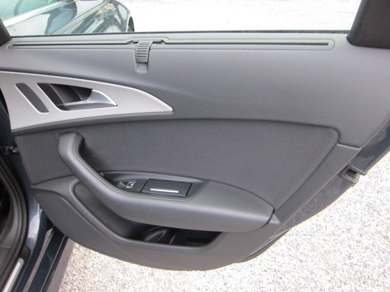 AUDI A6 3.0 L V6 QUATRO