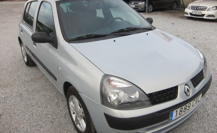 RENAULT Clio 1.5 DCI