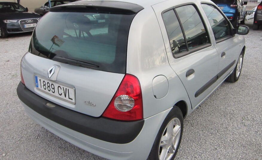 RENAULT Clio 1.5 DCI