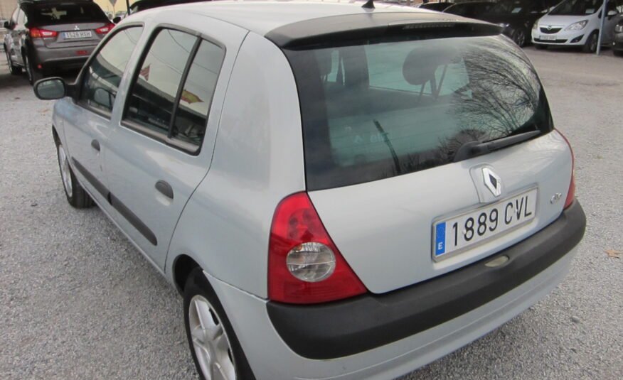 RENAULT Clio 1.5 DCI