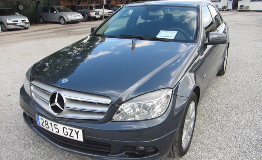 MERCEDES-BENZ C220 CDI BERLINA