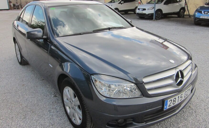 MERCEDES-BENZ C220 CDI BERLINA