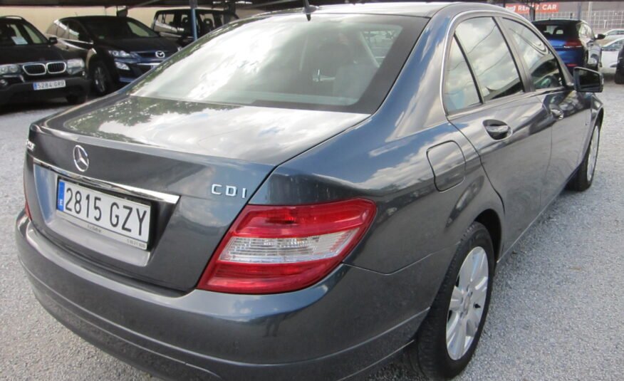MERCEDES-BENZ C220 CDI BERLINA
