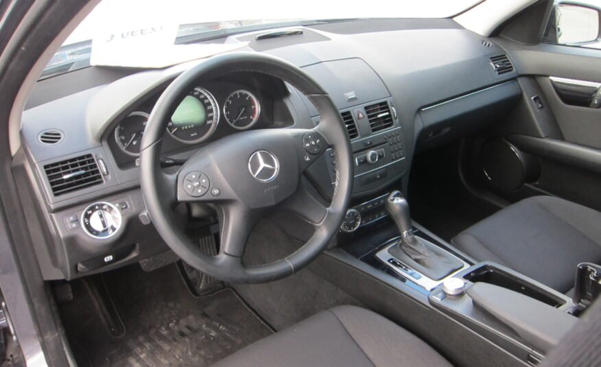 MERCEDES-BENZ C220 CDI BERLINA