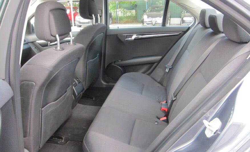 MERCEDES-BENZ C220 CDI BERLINA