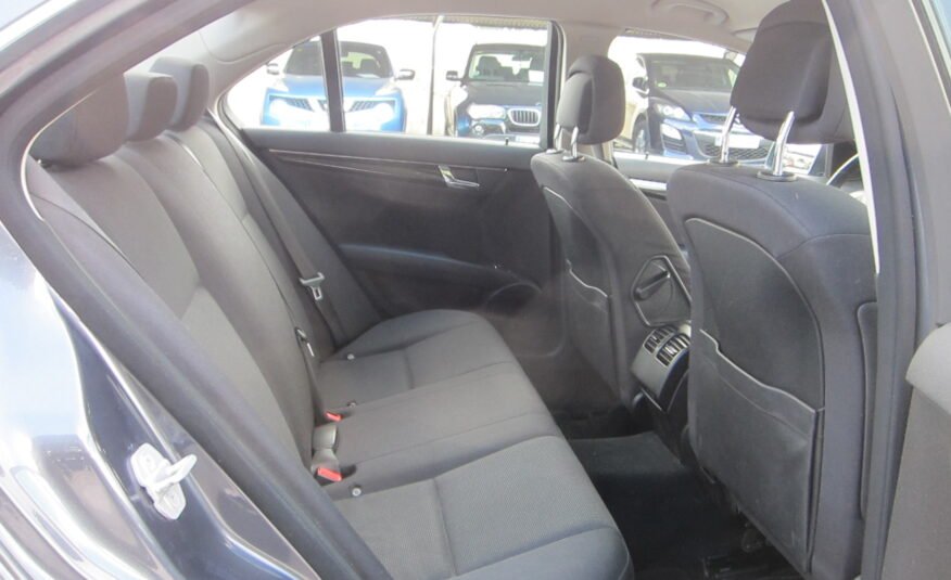MERCEDES-BENZ C220 CDI BERLINA