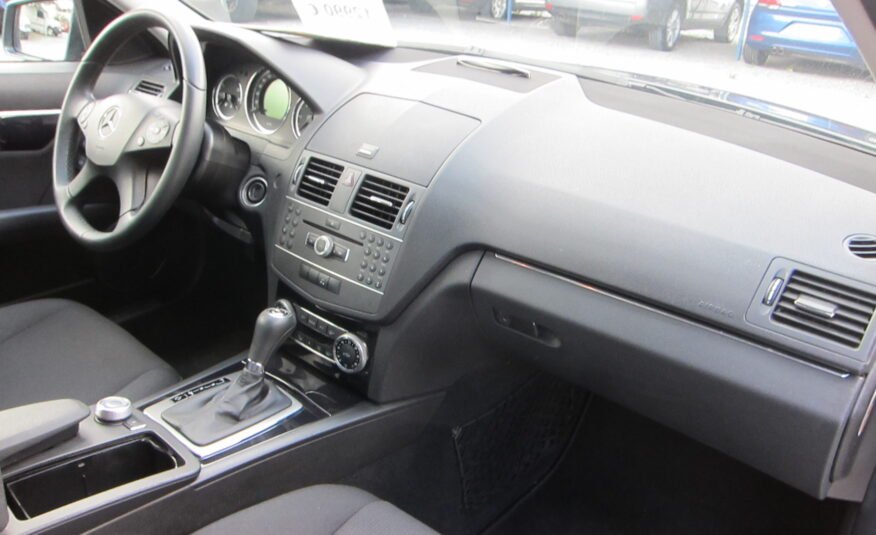MERCEDES-BENZ C220 CDI BERLINA