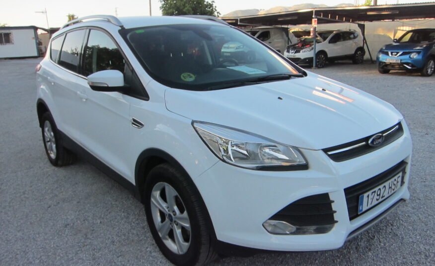 FORD Kuga 2.0 TDCi 2WD Titanium 5p.