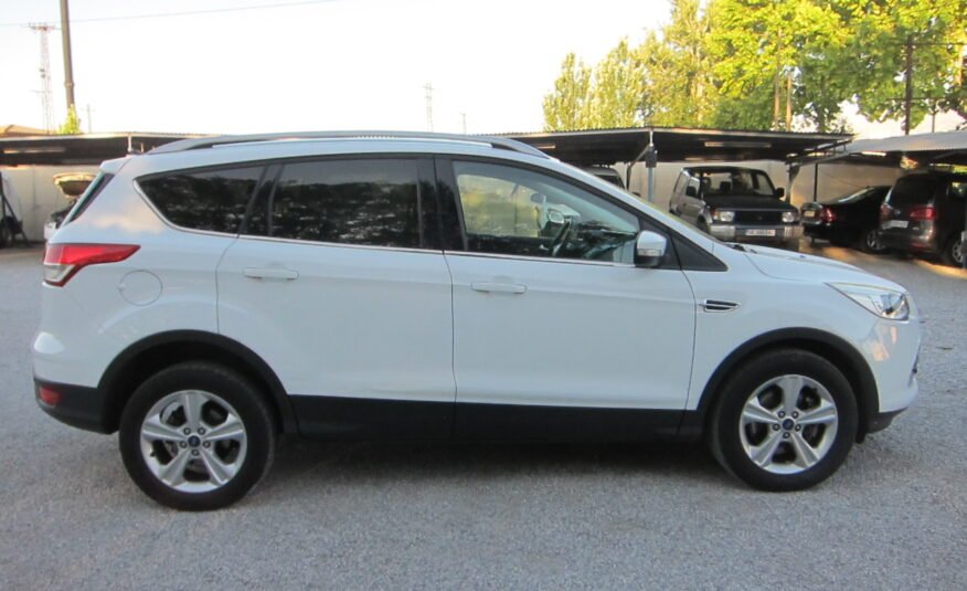 FORD Kuga 2.0 TDCi 2WD Titanium 5p.