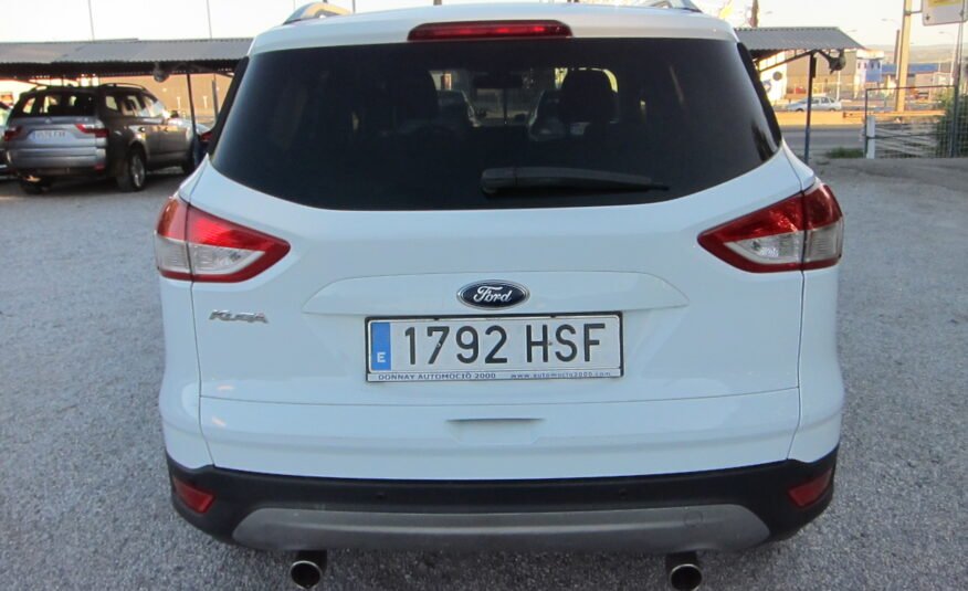 FORD Kuga 2.0 TDCi 2WD Titanium 5p.