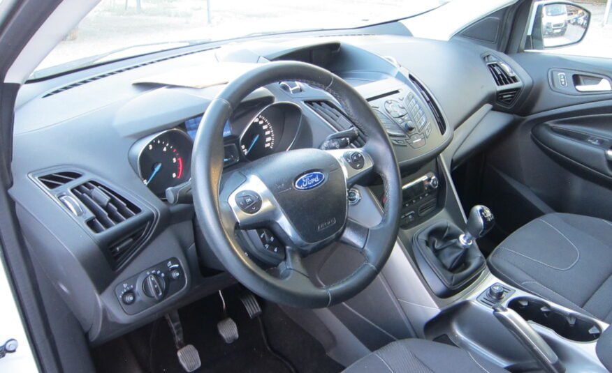 FORD Kuga 2.0 TDCi 2WD Titanium 5p.