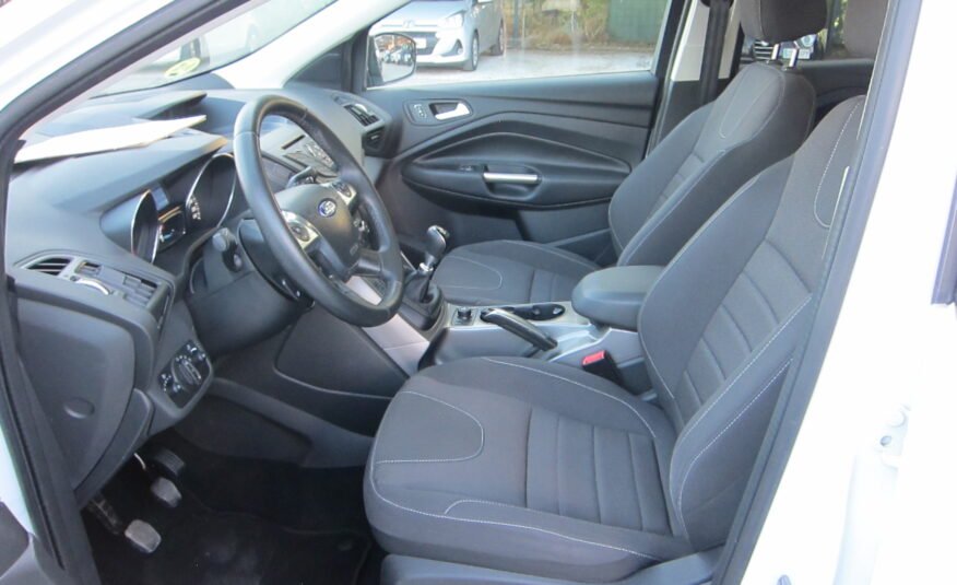 FORD Kuga 2.0 TDCi 2WD Titanium 5p.