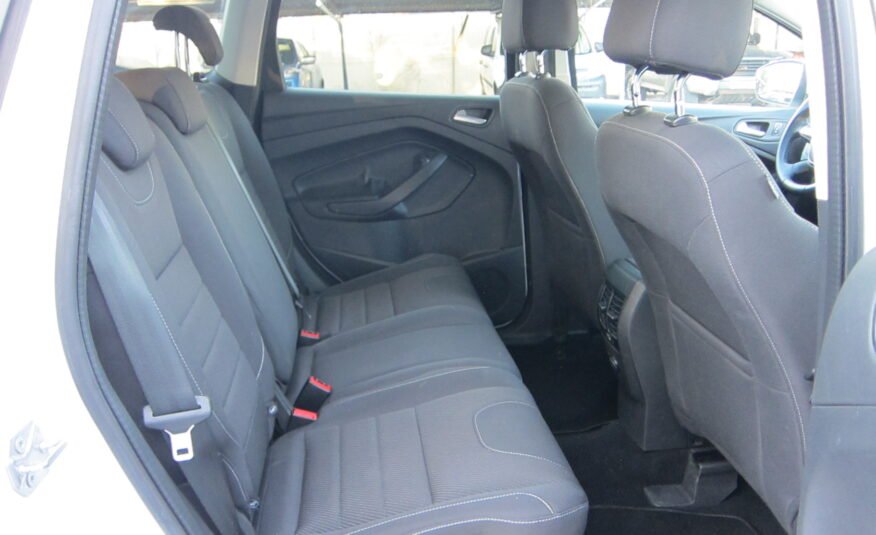 FORD Kuga 2.0 TDCi 2WD Titanium 5p.