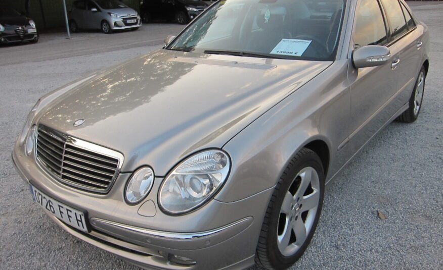 MERCEDES E320 CDI 4 PUERTAS