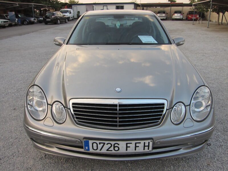 MERCEDES E320 CDI 4 PUERTAS