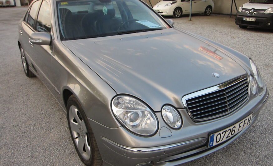 MERCEDES E320 CDI 4 PUERTAS