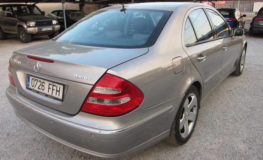 MERCEDES E320 CDI 4 PUERTAS