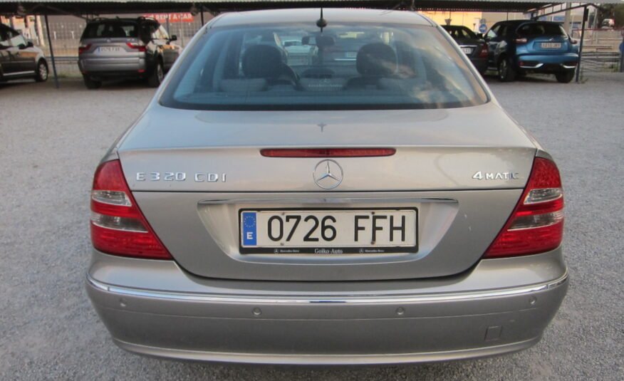 MERCEDES E320 CDI 4 PUERTAS