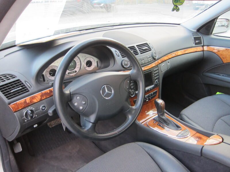 MERCEDES E320 CDI 4 PUERTAS
