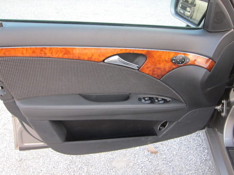 MERCEDES E320 CDI 4 PUERTAS