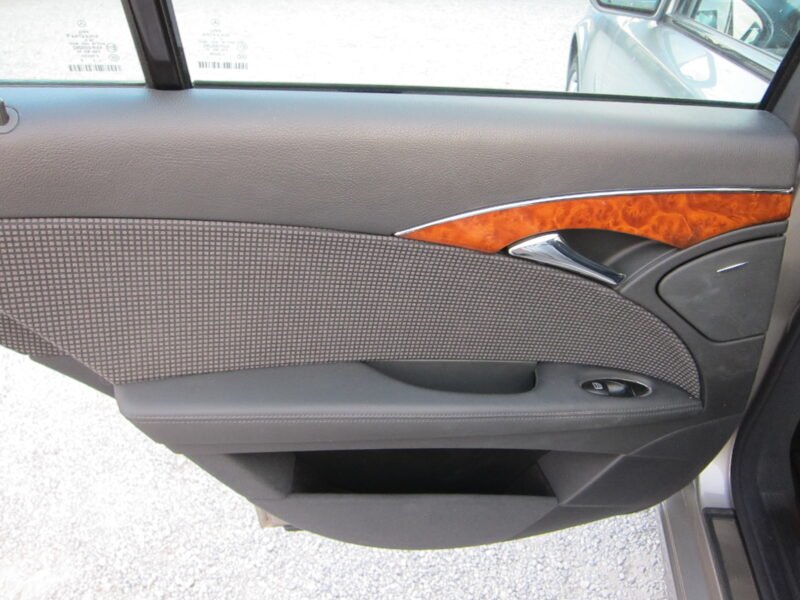 MERCEDES E320 CDI 4 PUERTAS