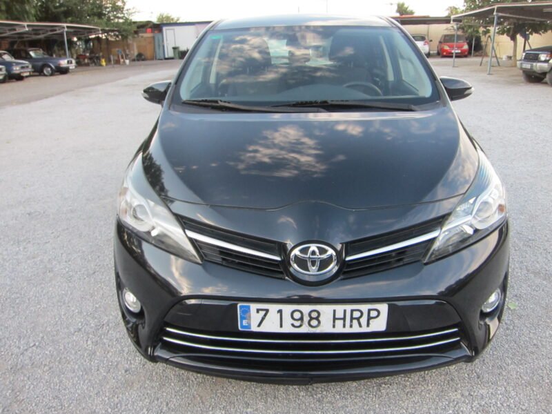 TOYOTA VERSO 5 PLAZAS