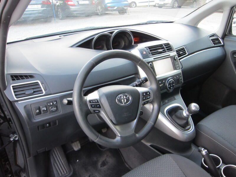 TOYOTA VERSO 5 PLAZAS