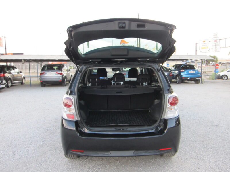 TOYOTA VERSO 5 PLAZAS