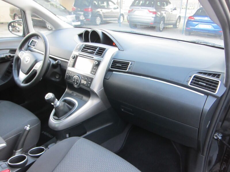 TOYOTA VERSO 5 PLAZAS