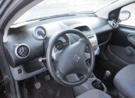PEUGEOT 107 1.0 i