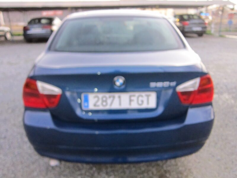 BMW 320 D 4 PUERTAS