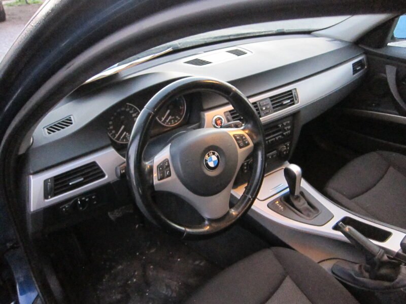 BMW 320 D 4 PUERTAS