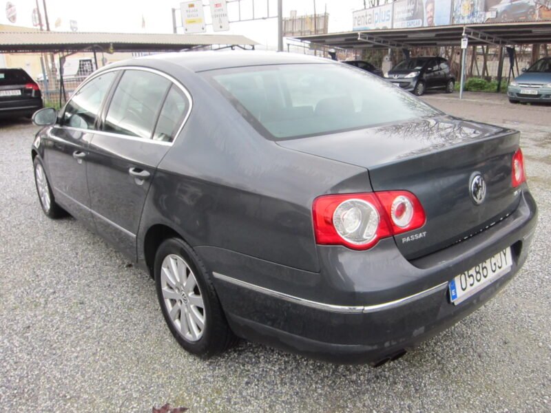 VOLKSWAGEN Passat 2.0 TDI