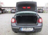 VOLKSWAGEN Passat 2.0 TDI