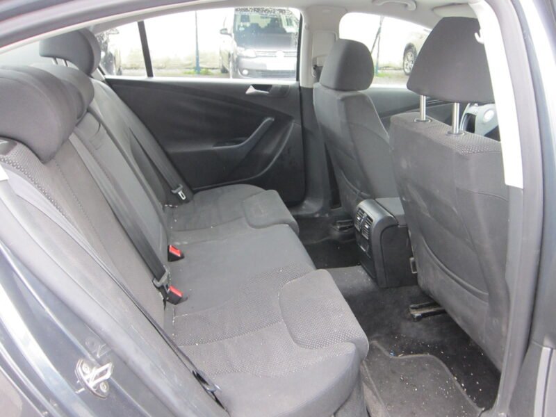 VOLKSWAGEN Passat 2.0 TDI