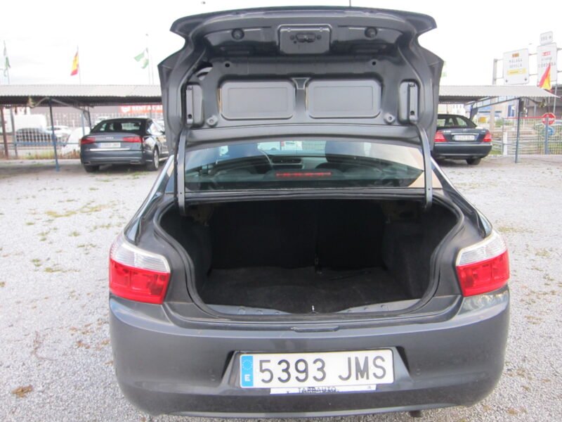 CITROEN C-ELYSEE 1.2 i