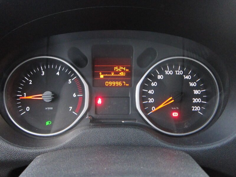 CITROEN C-ELYSEE 1.2 i